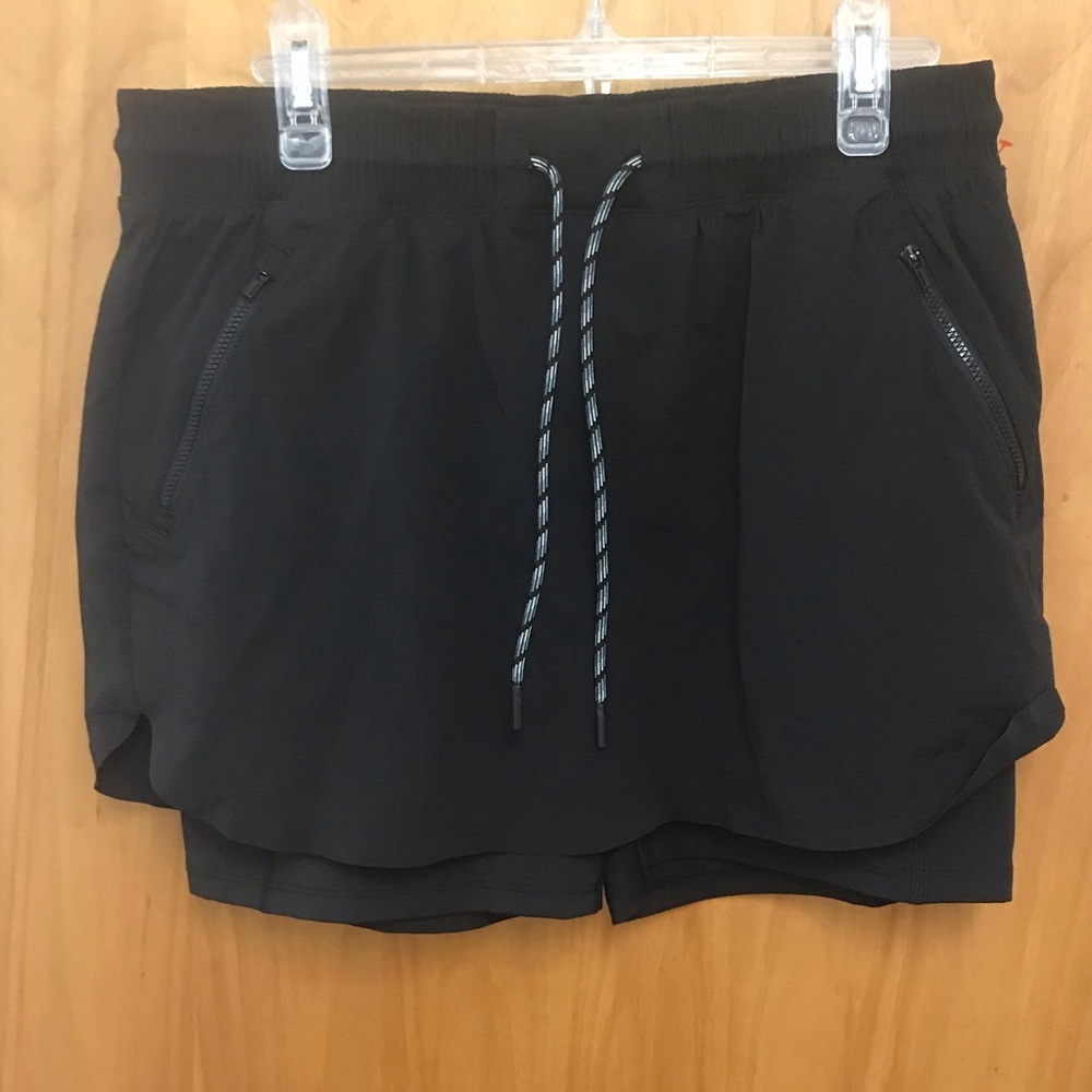 Athleta Black Trekkie Crest Skort Skirt with Interior Knit Shorts / 12